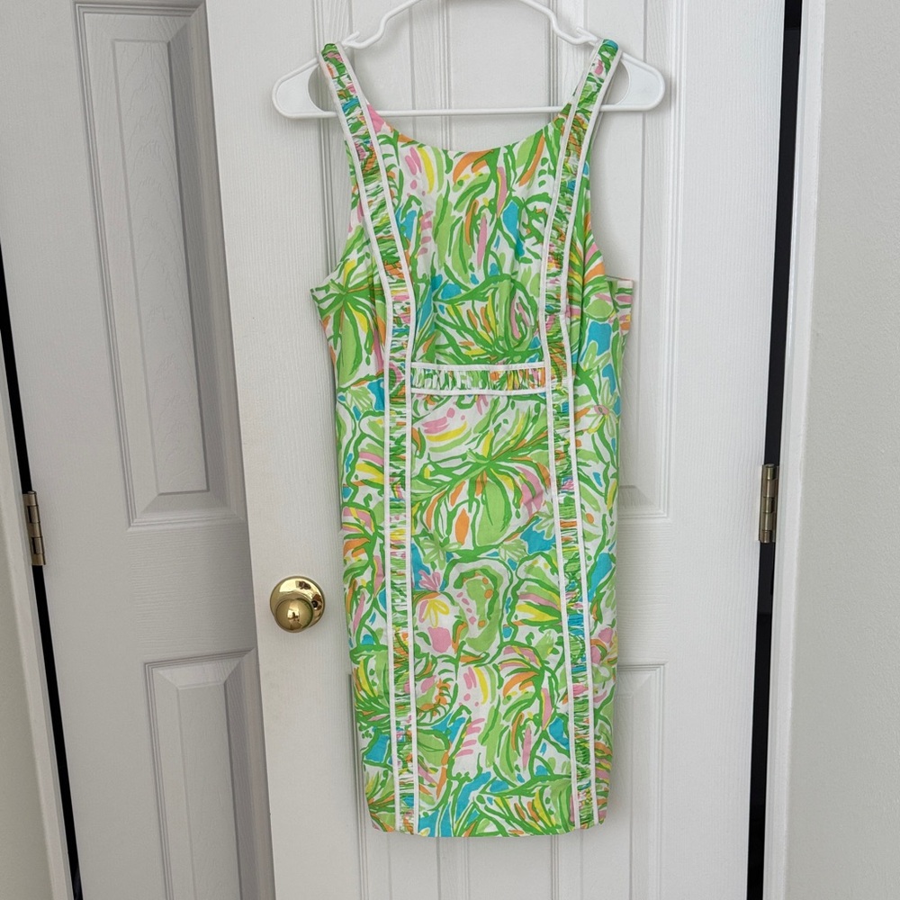 Lilly Pulitzer Green Floral Elephant Ear
Print Fryer Mini Shift Dress Size 4